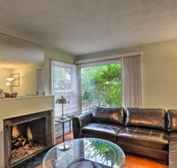 Pet Friendly Home Less Than 8Mi to Downtown Cleveland - USA Accommodation