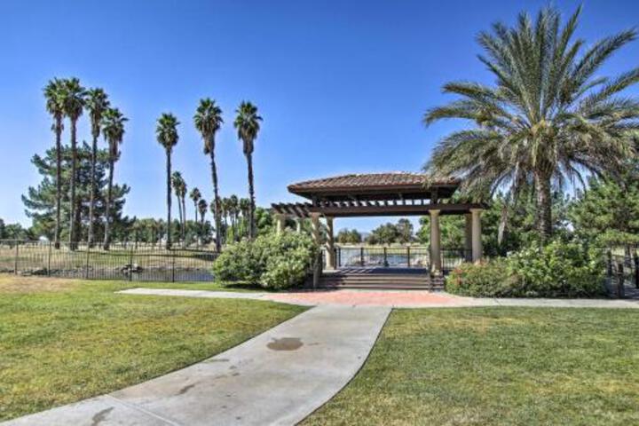 San Jacinto Country Club Home With Amenities! - thumb 4