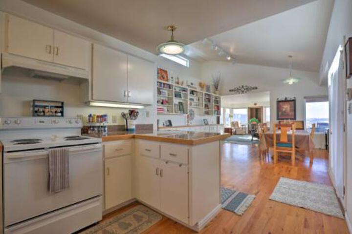 Zion Mountain Guest House With Canyon Vistas! - thumb 4