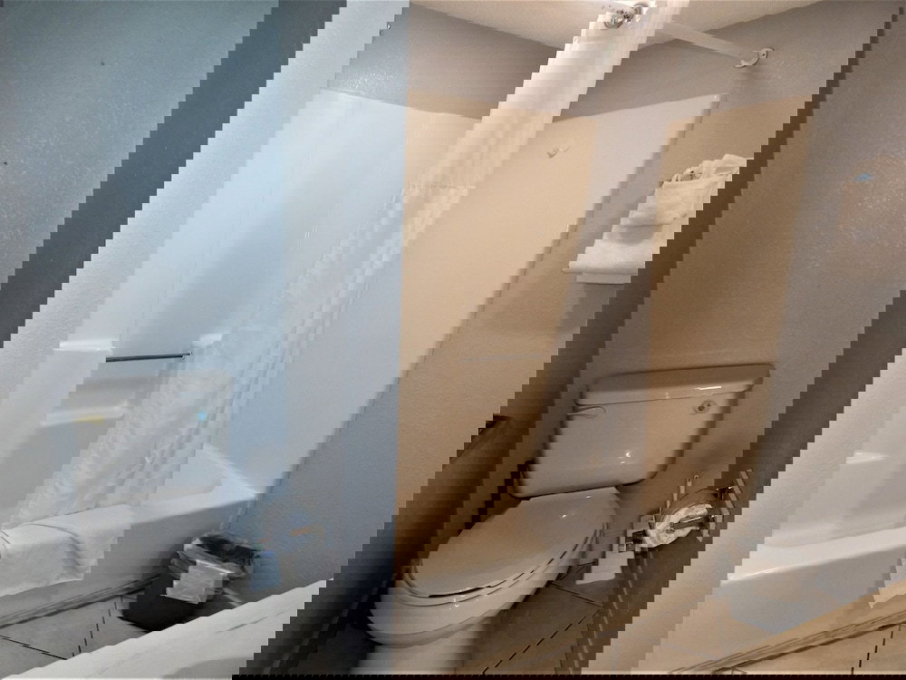 0601 Waters Edge Resort Condo - thumb 6