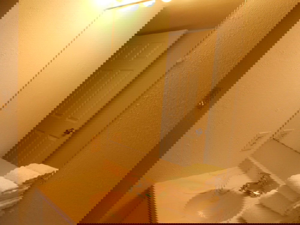 0902 Waters Edge Resort Condo - thumb 6