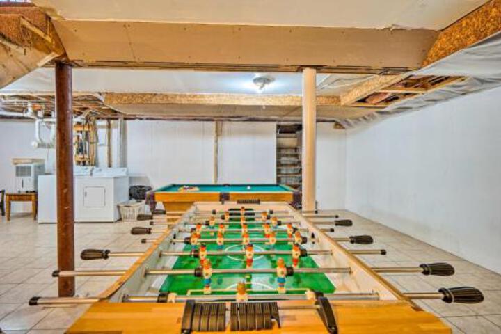 East Falmouth Home W / Pool Near Downtown & Beach - thumb 0