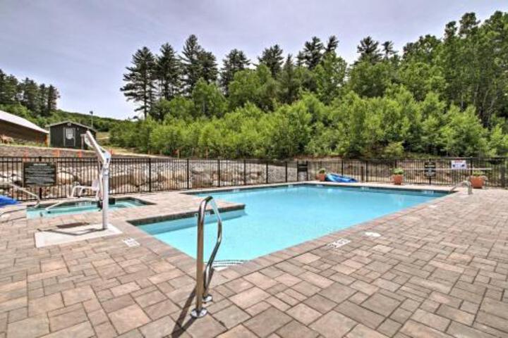 Lux Penthouse Level Ski In / Out Cranmore Mtn Condo! - thumb 0