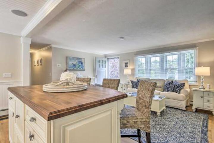 Cape Cod Home W / Deck+Grill 2 Mi To Beach! - thumb 1
