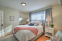 Vintage McMinnville Apt w / Porch Walk Downtown