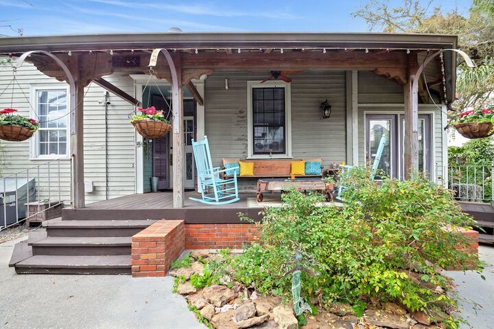 New Orleans Bywater Walk To French Quarter 2 Bedroom Cottage - thumb 2