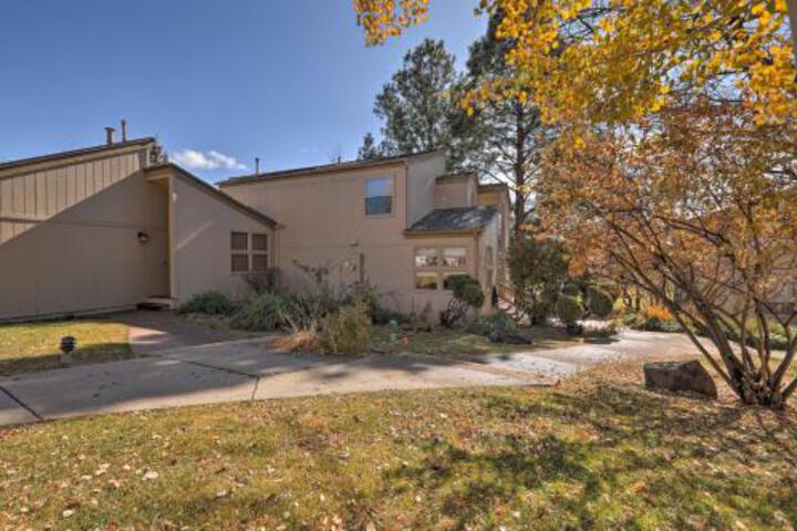 Flagstaff Townhome W / Country Club Amenities! - thumb 3