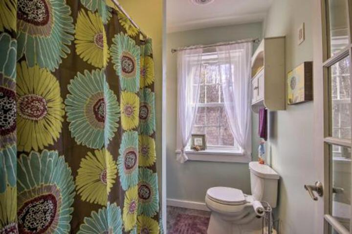 Quiet Escape With Hot Tub 5 Miles To Raystown Lake! - thumb 5