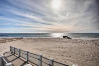 Rhode Island Oceanview Retreat Walk to Shore