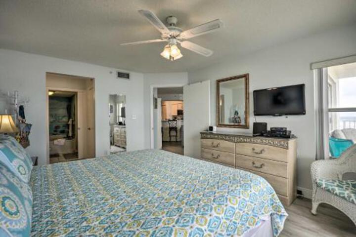 Oceanfront Retreat With Pool Steps From Ormond Beach! - thumb 6