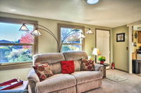 Sherwood Retreat with Yard Walk to Old Town