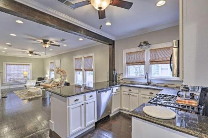 Updated Texas Escape Less Than 5 Mi. From Downtown! - thumb 1