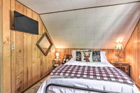 Modern Cabin in Coconino Natl Forest with Deck