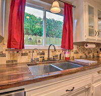 Home with Sunroom 4Mi to Santa Anita Race Track - Tourism Bookings