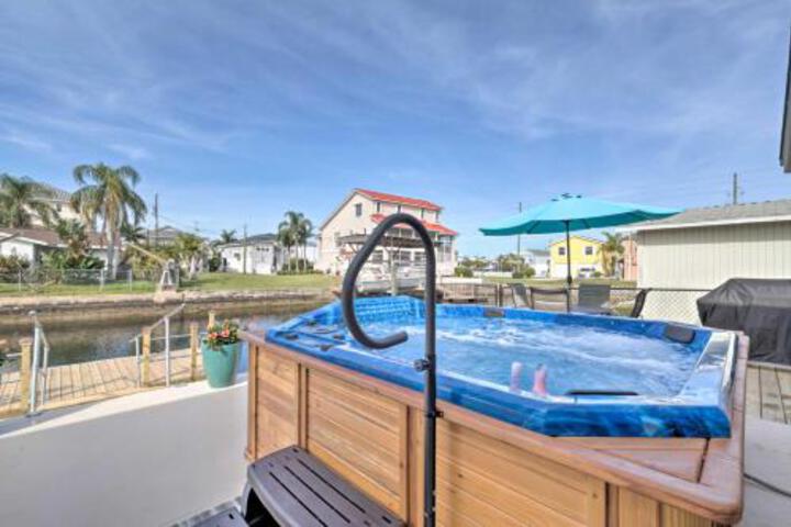 Canalfront Home With Dock Gulf Of Mexico Access - thumb 6