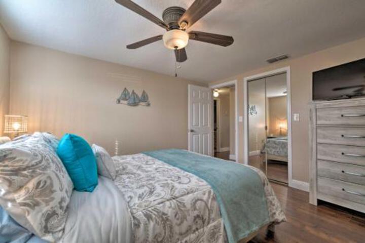 Canalfront Home With Dock Gulf Of Mexico Access - thumb 0