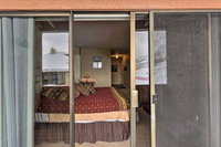 Ski in / Ski Out Condo w / Hot Tub  Dwtn Shuttle