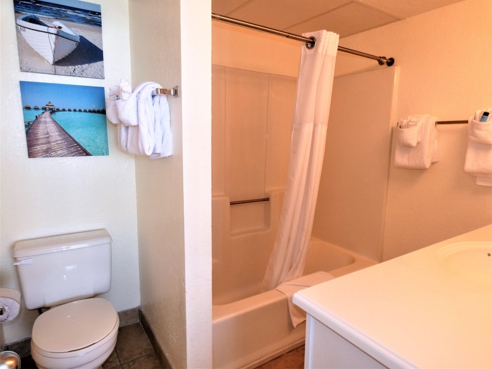 0301 Waters Edge Resort Condo - thumb 6