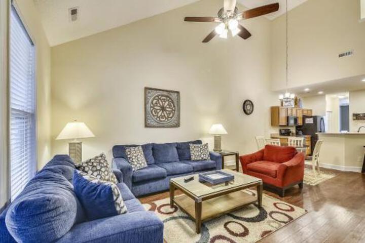 TANGLEWOOD 1812 Condo