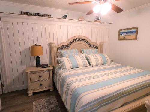 0206 Waters Edge Resort Condo - thumb 4