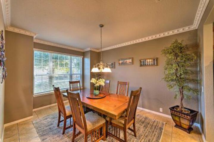 Spacious Home With Pool Access 5 Mi To SeaWorld - thumb 6