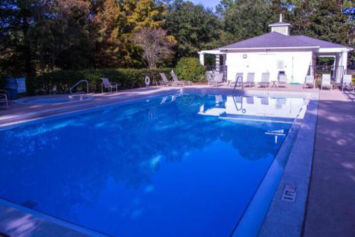 1345 Laurel Grove Home - thumb 2