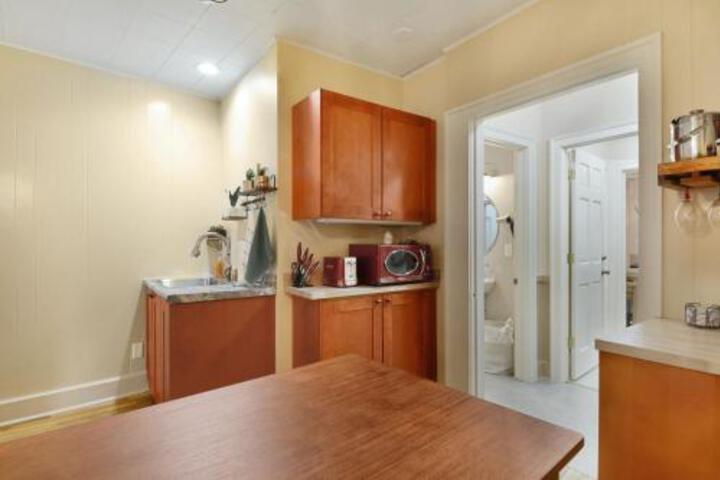 Downtown Galena Spacious Apartment Apts - thumb 2