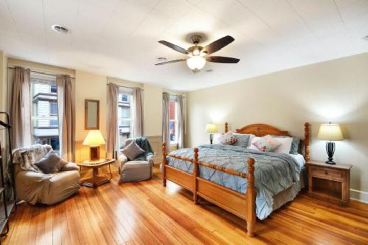 Downtown Galena Spacious Apartment Apts - thumb 0