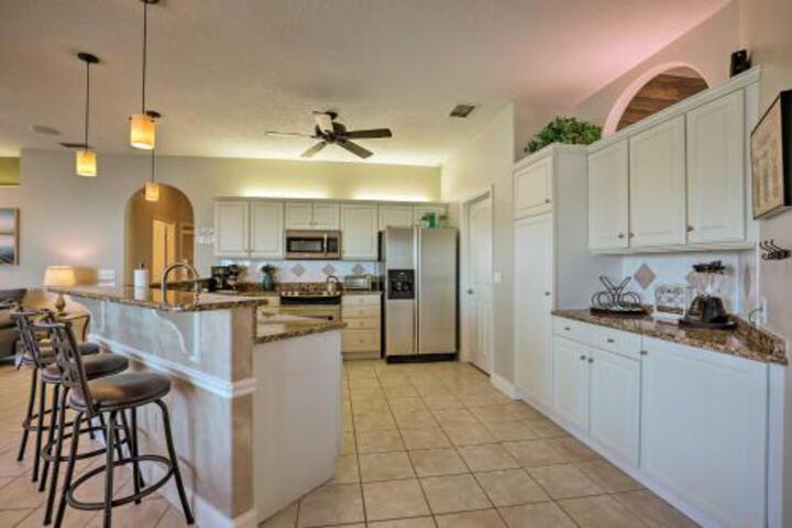 Waterfront Oasis Near Nature Parks & Golfing! - thumb 0