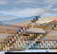 Super 8 by Wyndham Fredericksburg - Tourism Bookings