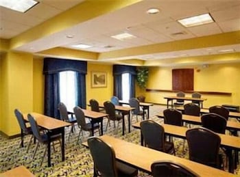 Hampton Inn & Suites Lake Wales - thumb 6