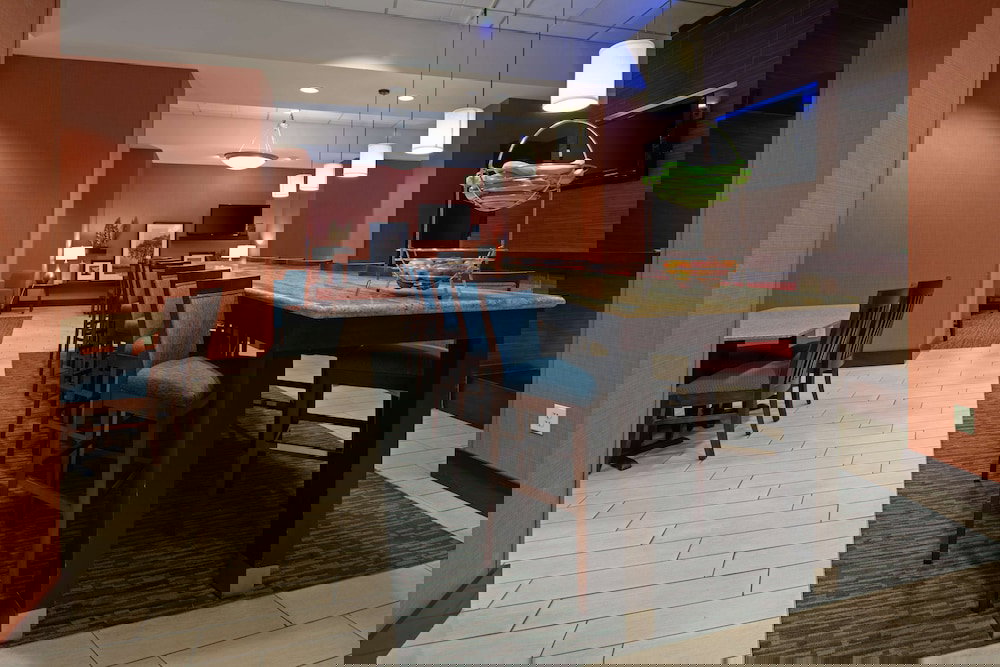 Hampton Inn & Suites Bremerton - thumb 5