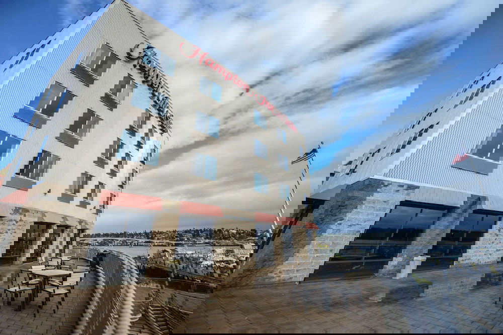 Hampton Inn & Suites Bremerton - thumb 1