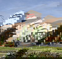 Hampton Inn  Suites Redding CA - Students Accommodation