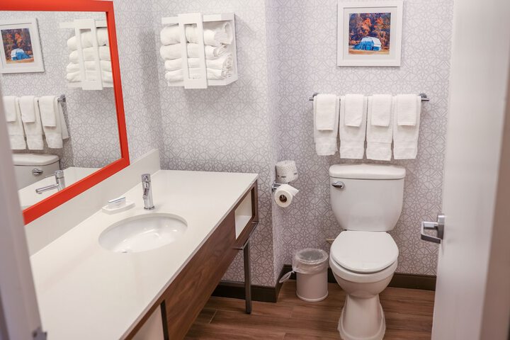 Hampton Inn & Suites Scottsburg - thumb 7