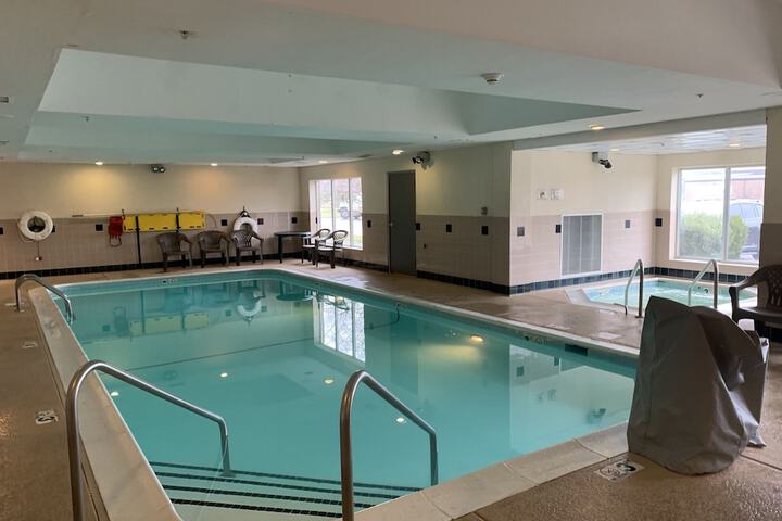 Hampton Inn & Suites Scottsburg - thumb 1