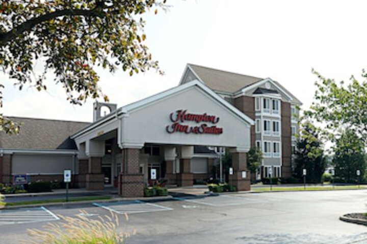 Hampton Inn & Suites Scottsburg - thumb 0