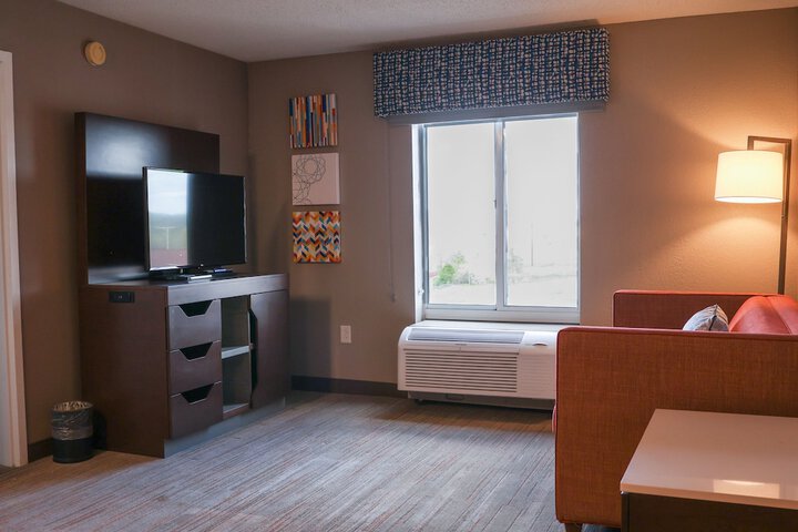 Hampton Inn & Suites Scottsburg - thumb 6