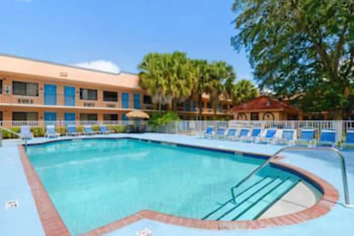 Travelodge Suites By Wyndham Kissimmee Orange - thumb 5