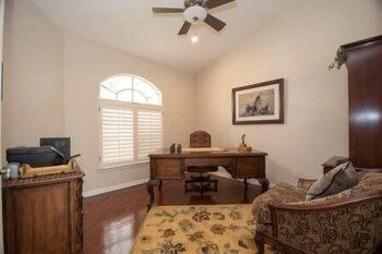 Mistle1200 - 1200 Mistletoe Court 3 Bedroom Home - thumb 5