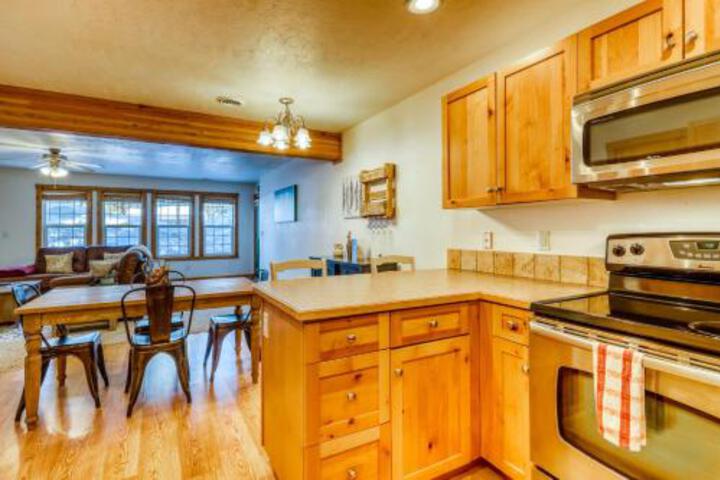 Quintessential Cabin - thumb 2