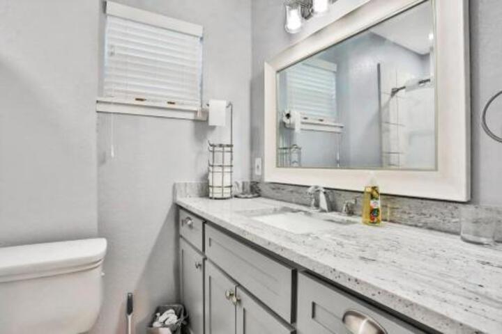 Relax In Dallas - thumb 2