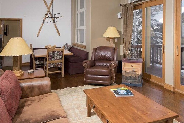 2892 C Kinnikinnick Rd. 3 Bedroom Home - thumb 5