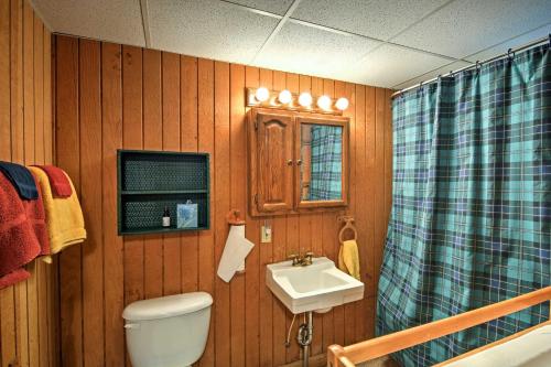 Secluded Gaylord Ski Chalet W / Sauna Mins To Slopes - thumb 6