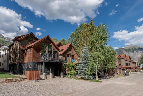 TOWN JEWEL Tasteful Home Downtown Telluride LOCATION! - thumb 1