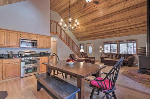 House W / 2 Decks & Patio Less Than 2 Mi To Downtown! - thumb 4