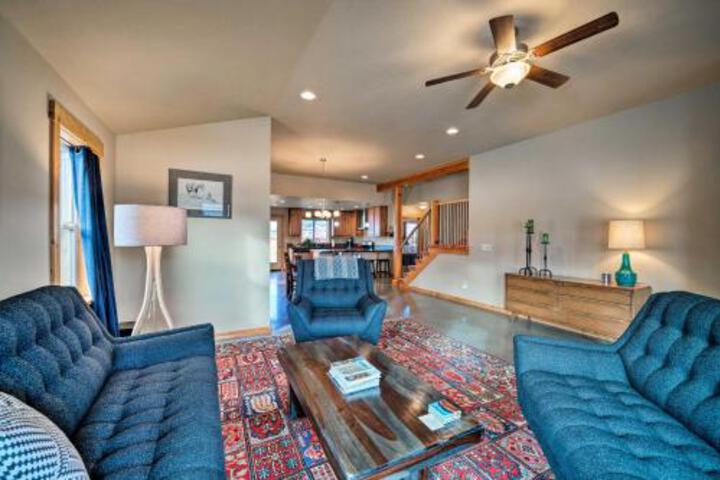 Spacious Bozeman Home Ski Hike & Fish! - thumb 6