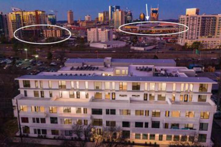 Illume Sophisticated New Community Pool & Gym Condo - thumb 2