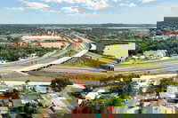 New Listing Spacious Haven W / Pool  Hot Tub 5 Bedroom Home