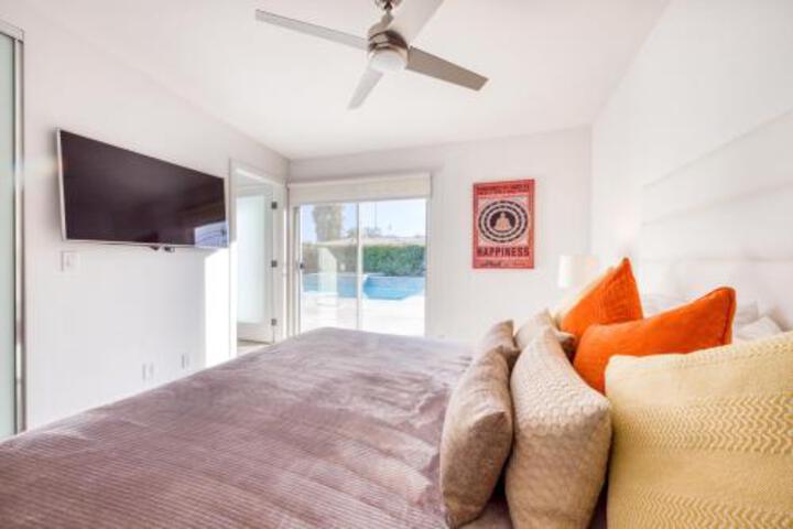 The Feel Good House - thumb 0